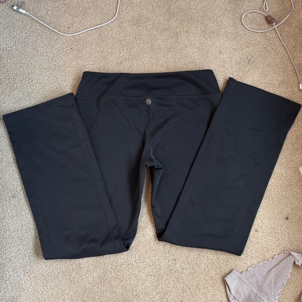 Black Yoga athleta Pants with Logo-fleece aligned